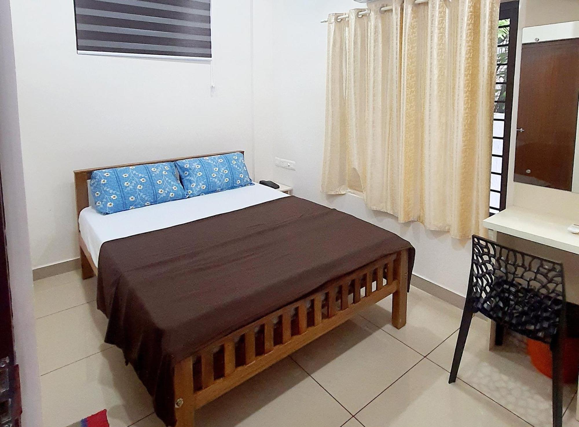 Uthram Residency Villa Kochi Exterior photo